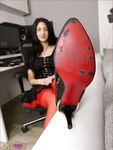 Mistress red nylon feet