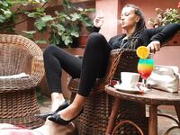 Mistress Larissa - Slave lick my heels