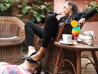 Mistress Larissa - Slave lick my heels