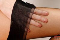 Hot Legs & Feet - Cherry Jul