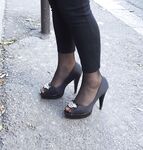 Nylon feet girls