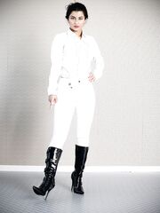 Mistress Worship my boots