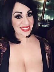 Granny vee big mature tits
