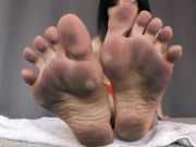 JANIRA WOLFE - FOOT SLAVES ONLY EDGE FOR DIRTY FEET
