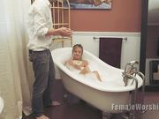 Female Worship - I Love Bath Time