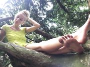 Vanessa Santos - BAREFOOT branch manager!