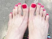 Grace's long toes