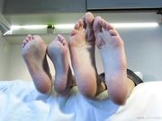I Love Long Toes - Foot comparison