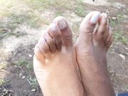 Long Toes 4K