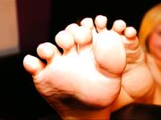 Footnight - Petite Pornstar Odette Delacroix