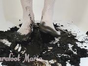 BareFoot Maria - Dirty and mud feet in white stockings