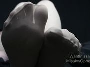 Miss Ivy Ophelia - FINDOM PANTYHOSE FEET WORSHIP
