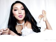 Empress Jennifer - Goddess Wife Foot Life