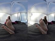 xxSmiley – Wrinkly soles in VR