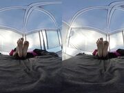 xxSmiley – Wrinkly soles in VR