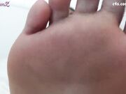 Anais Jolie silver nails