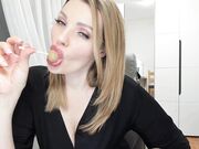 Miss Honey Barefeet - Homewecker's Lollipop Tease