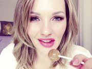 Miss Honey Barefeet - 100 Hottest Bet