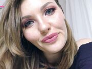 Miss Honey Barefeet - Jerk It To My Lips