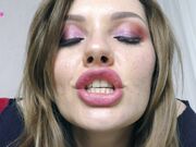 Miss Honey Barefeet - Jerk It To My Lips