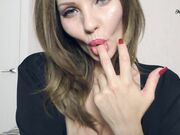 Miss Honey Barefeet - Sensual Lips Tease With JOI