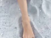 Jamies Daniels Beachy Foot