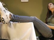 [DreamgirlsInSocks] Cassandra - Cassandra's Sweaty Feet Domination