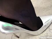 Princess Beverly stinky feet sniff