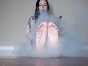 Natalie Darling feet ignore