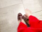 Stinky Smelly Steaming Asian Soles With Foot Vapor!