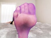 girl in purple pantyhose show her soles long toes