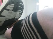 STINKY SWEAT GYM FEET & SOCKS