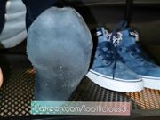 FOOTLICIOUS - SMELL MY SOCKS