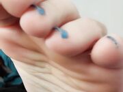 ThetTinyFeetTreat - Daria Doesnt Care - Lick My Boots