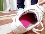 Tata Feet - Sneakers are a little dirty