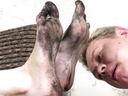 Cathy - dirty feet licking