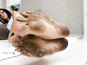 Stella Liberty - Dirty Feet Humiliation JOI CEI