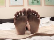 Noemis World - Sexy Hana rubbing her sleepy feet