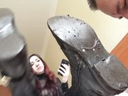 UNDER GIRLS FEET - Oh yeah, swallow this dirt