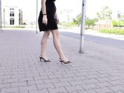 Christy Berrie - Multiple O's for Feet