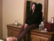 Goddess Pathi-sweaty feet kiss