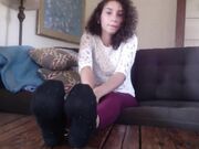 ebony babe show soles then get load on them