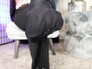 Olivia Rose-sniff my feet for job promotion