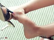 FeetWeek - Sexy Pantyhose Duet