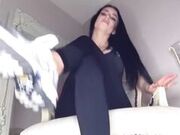 Queen Deserves - Gym Feet