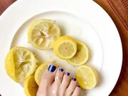 Lemon stomping squeeze