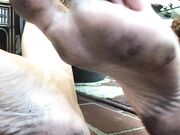 Faery Lovely "Worship my dirty feet"