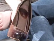 Clean the floor and her dirty feet