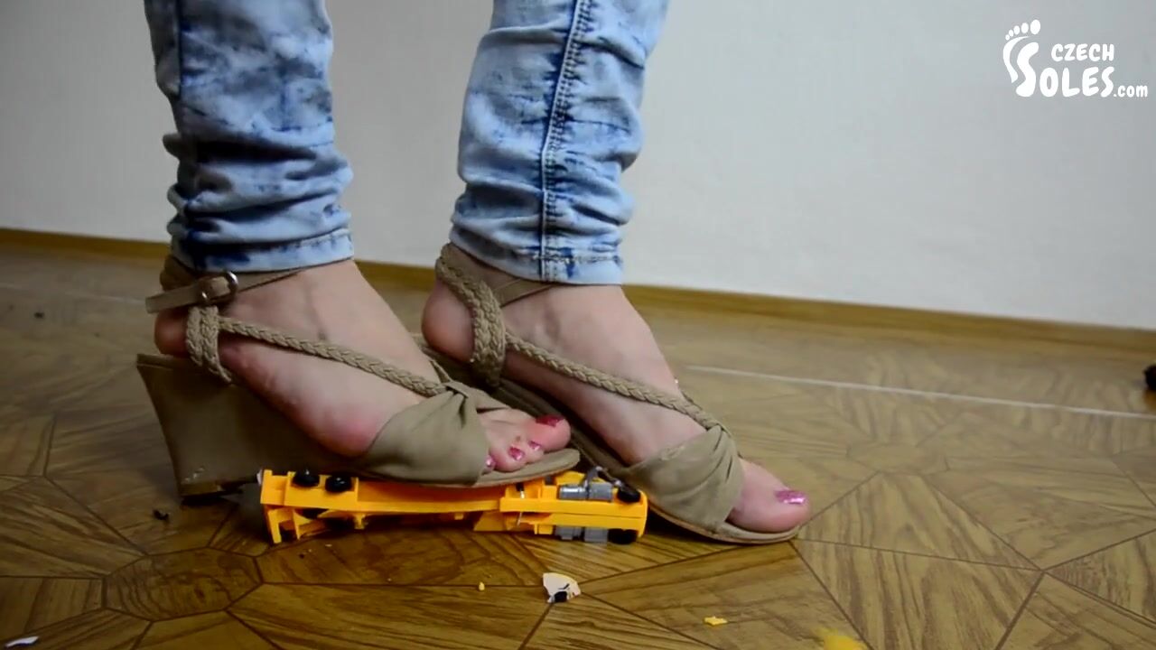 Czech Soles - Giantess Crushing Puny Cars (Giant Feet, Foot Crushing, Czech  Soles, Feet)