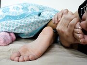 Czech Soles - Wendy's Cold Tiny Feet In Need Of Attention (Small Feet, Bare Feet, Close Up Feet, Feet In Bed,Toes) 